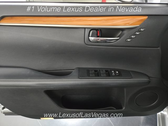 Used 2014 Lexus ES 300h w/ Luxury Package w/Bamboo Trim FWD image 29