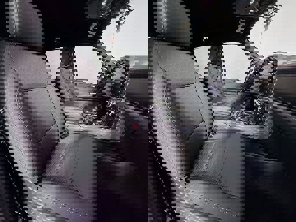 New 2025 Ford F150 XLT w/ Equipment Group 302A MID image 15