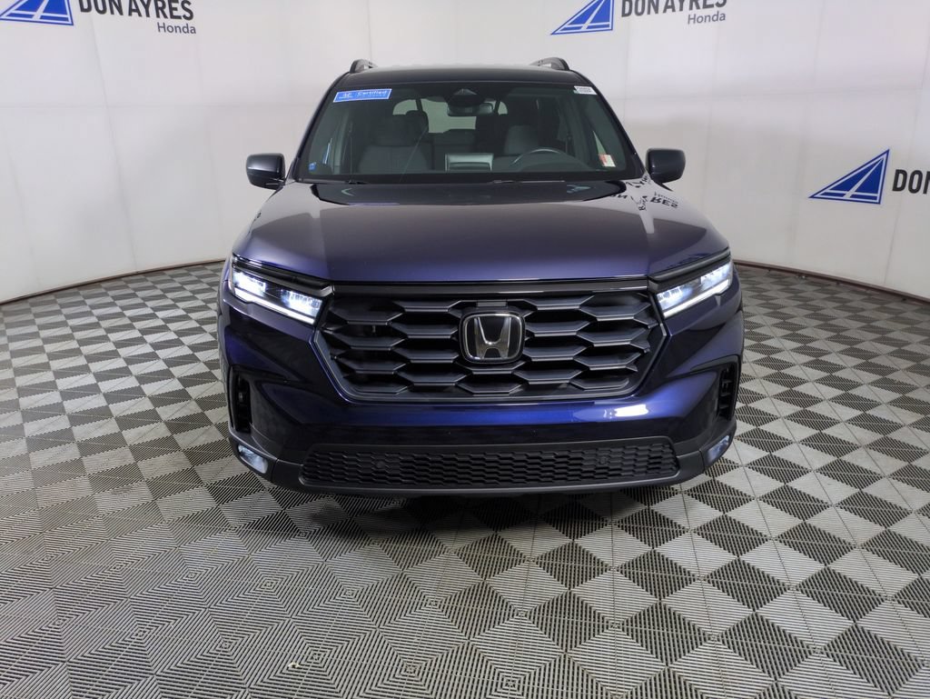 Used 2025 Honda Pilot Sport image 8