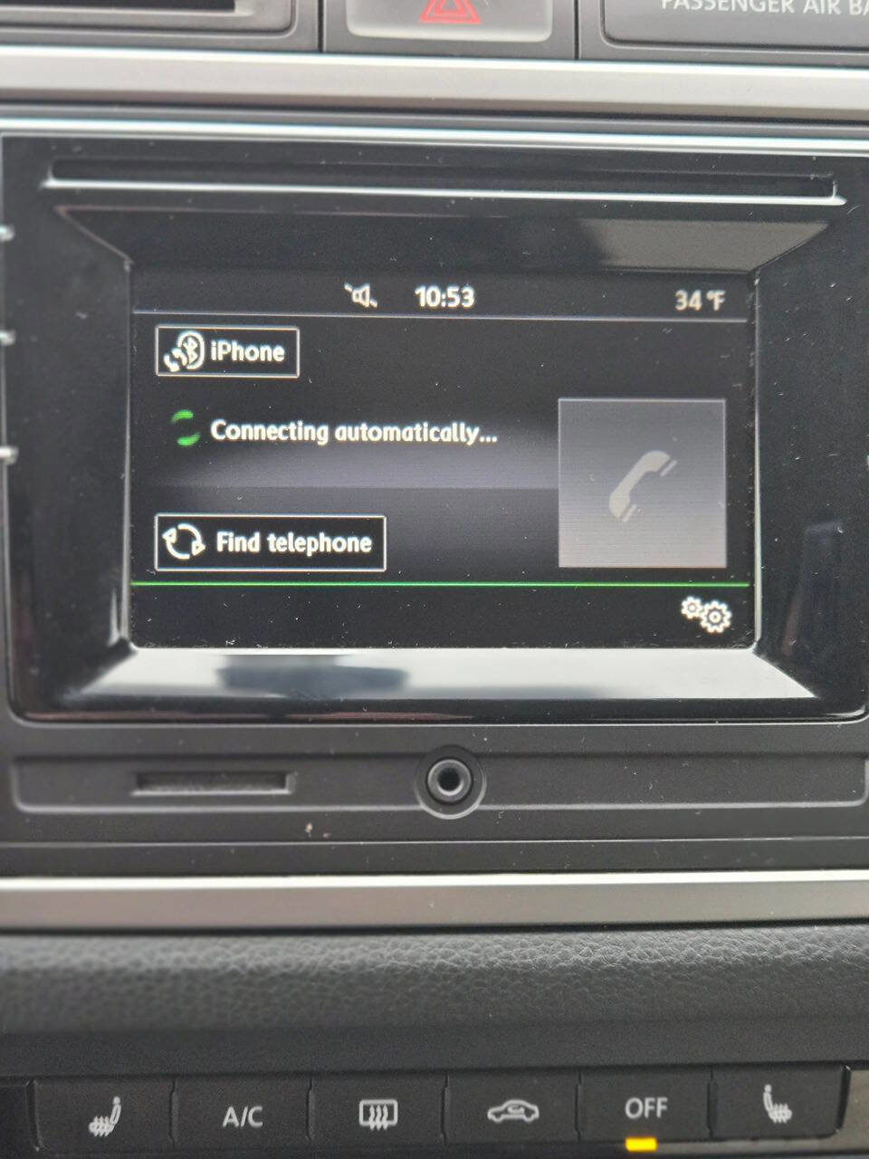 Used 2016 Volkswagen Tiguan S image 15