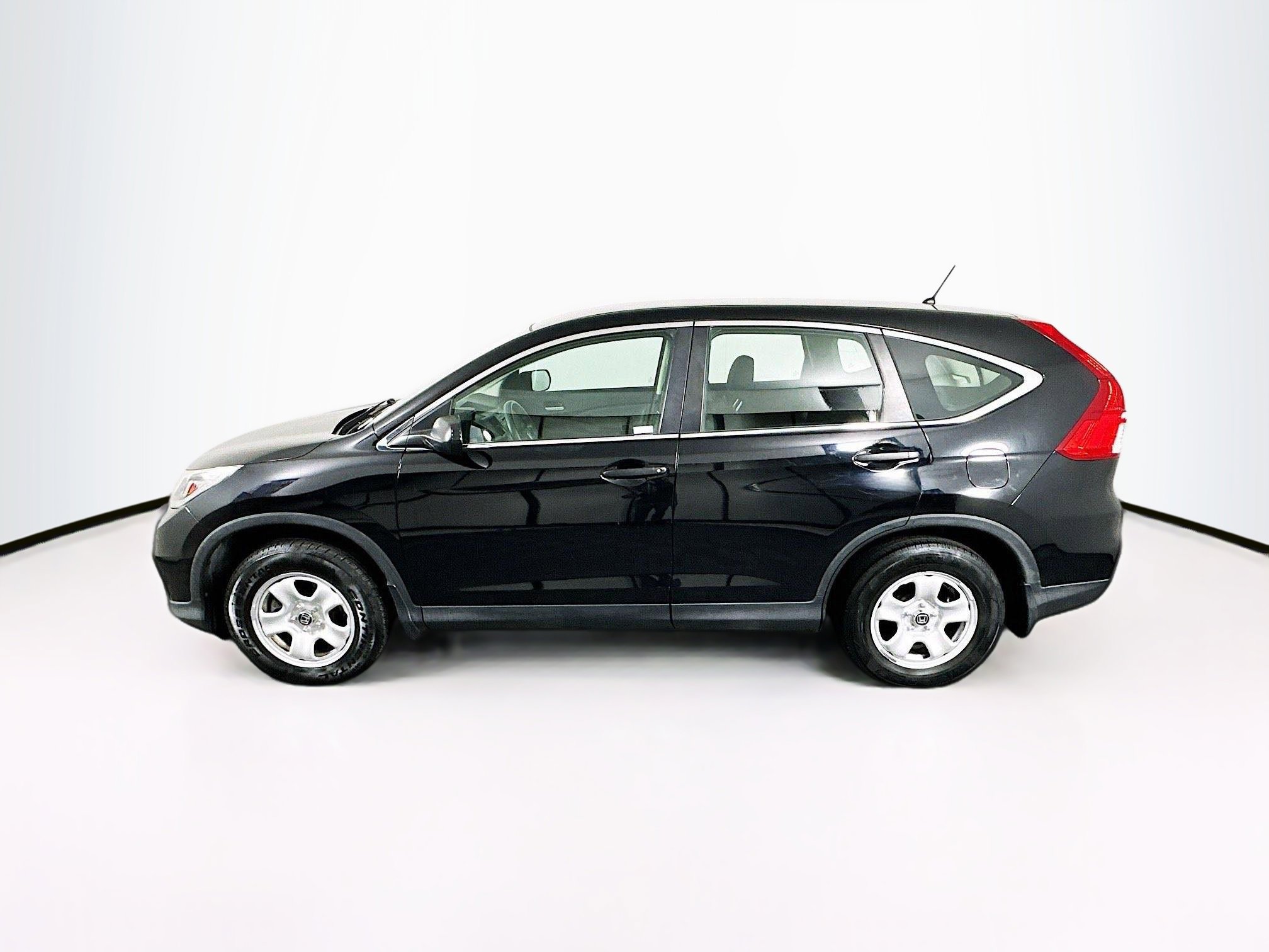Used 2016 Honda CR-V LX image 4