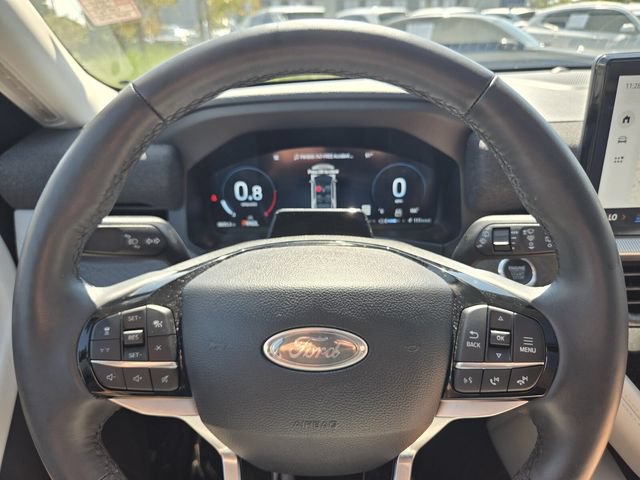 Used 2025 Ford Explorer Platinum w/ Ultimate Package RWD image 30