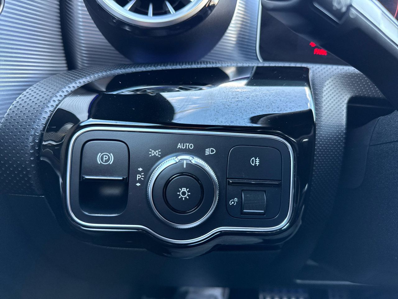 Used 2020 Mercedes-Benz CLA 250 4MATIC image 47