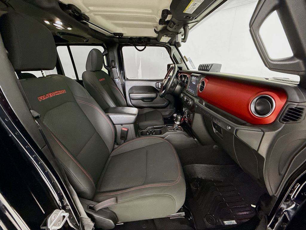 Used 2021 Jeep Wrangler Unlimited Rubicon w/ Xtreme Recon 35" Tire Package image 28