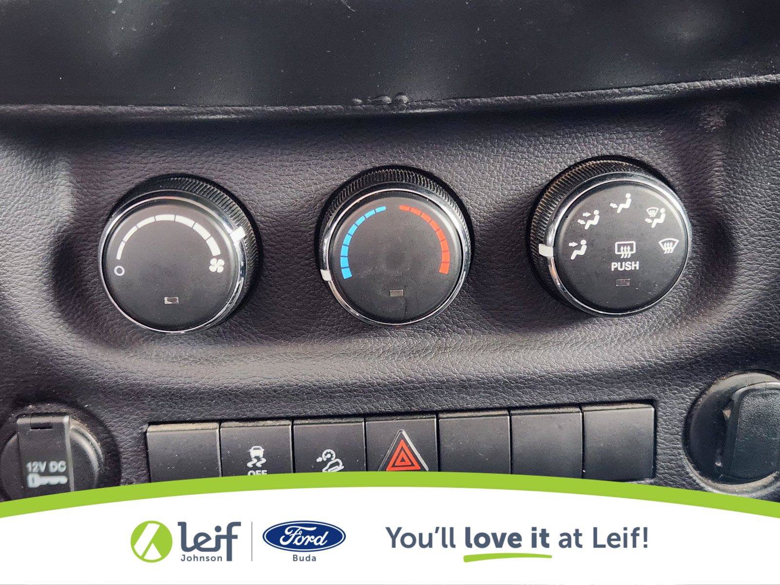 Used 2015 Jeep Wrangler Sport w/ Connectivity Group AWD/4WD image 27