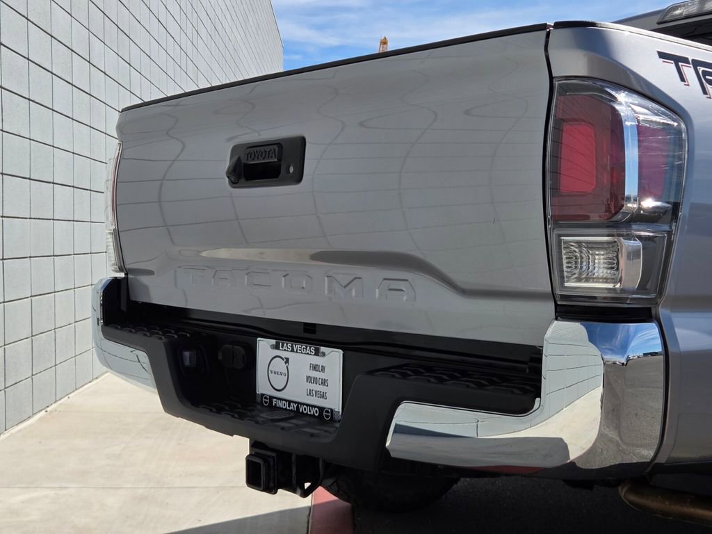 Used 2020 Toyota Tacoma TRD Off-Road AWD/4WD image 36