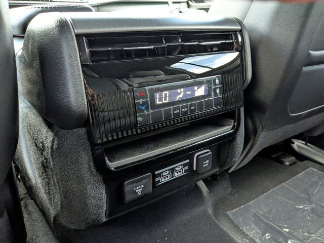 New 2026 Jeep Grand Wagoneer 2WD w/ 8-Passenger Seating Package image 16