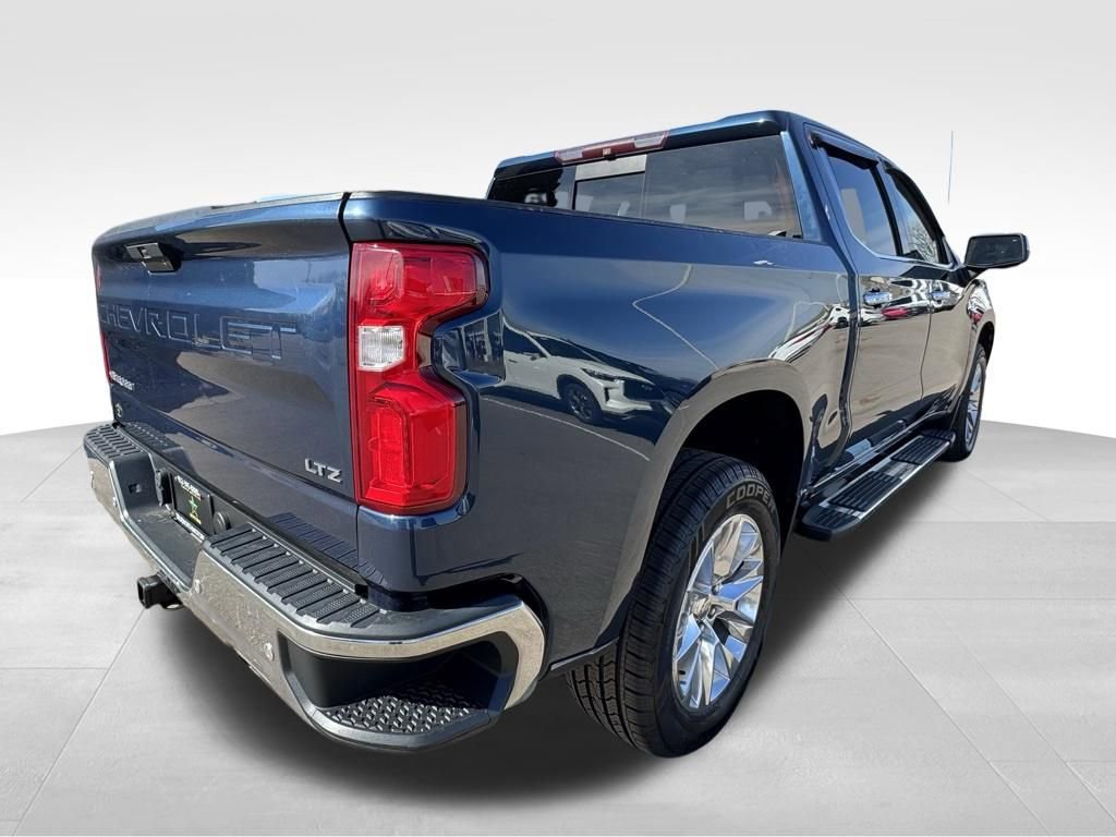 Used 2019 Chevrolet Silverado 1500 LTZ w/ LTZ Premium Package AWD/4WD image 7