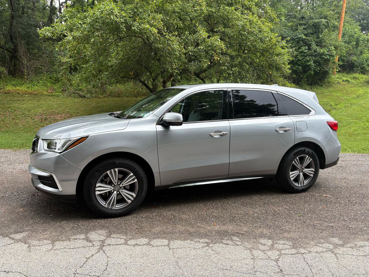 Used 2020 Acura MDX SH-AWD image 3