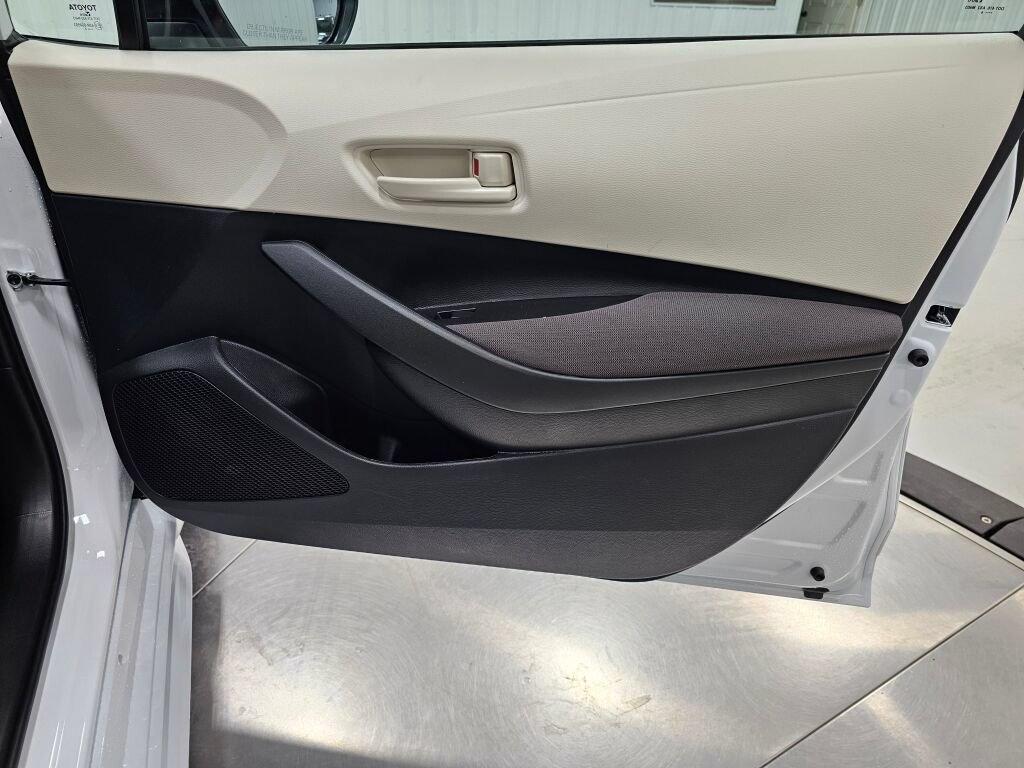New 2026 Toyota Corolla LE FWD image 28