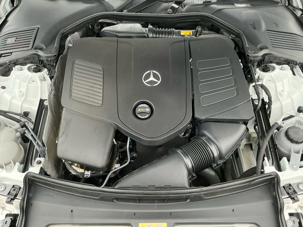 Used 2023 Mercedes-Benz C 300 Sedan image 25