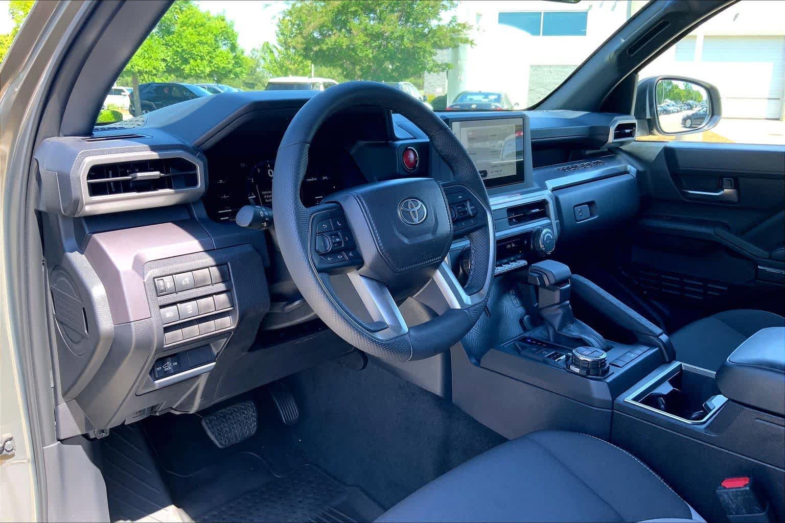 Used 2026 Toyota Tacoma TRD Off-Road AWD/4WD image 17