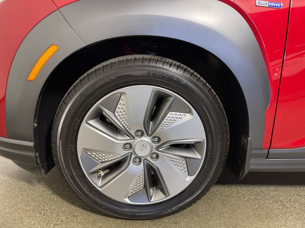 Used 2020 Hyundai Kona Limited FWD image 11
