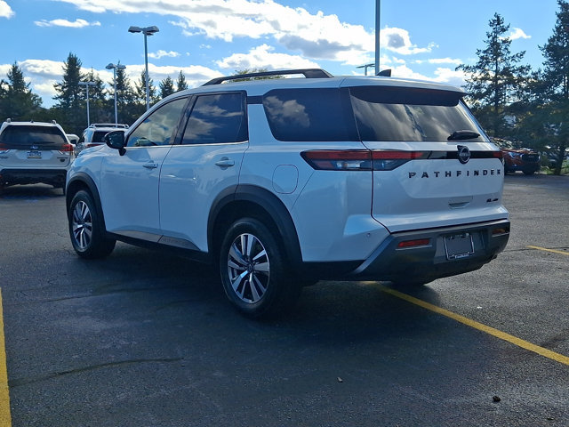 Certified 2026 Nissan Pathfinder SL AWD/4WD image 4