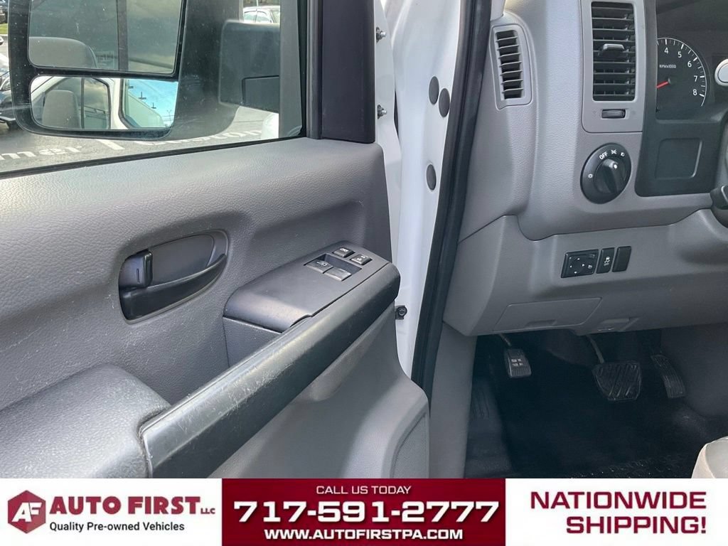 Used 2014 Nissan NV 2500 S w/ Power Basic Package RWD image 5