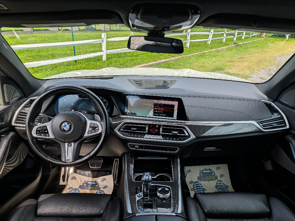 Used 2021 BMW X5 M50i AWD/4WD image 37