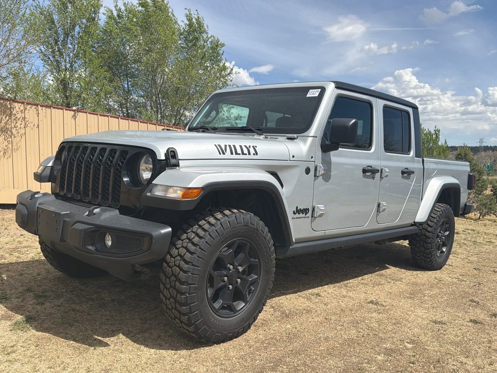 Used 2023 Jeep Gladiator Sport image 3