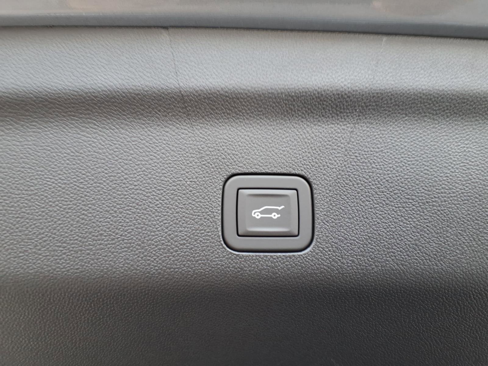 New 2026 GMC Yukon XL AT4 Ultimate image 7