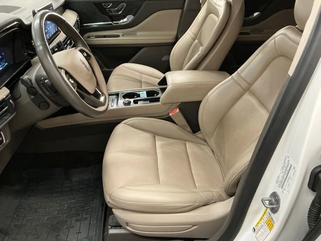 Used 2022 Lincoln Corsair Grand Touring image 12