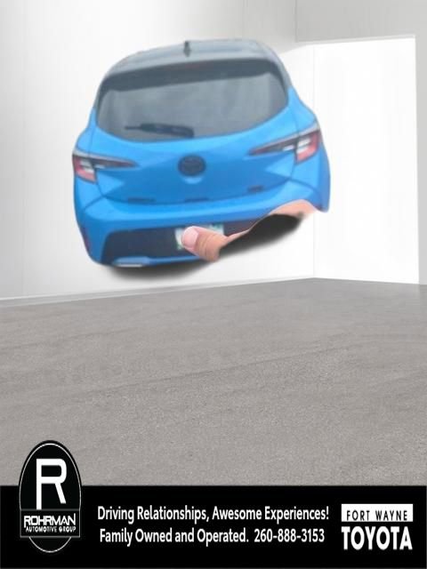 Used 2021 Toyota Corolla XSE FWD image 6