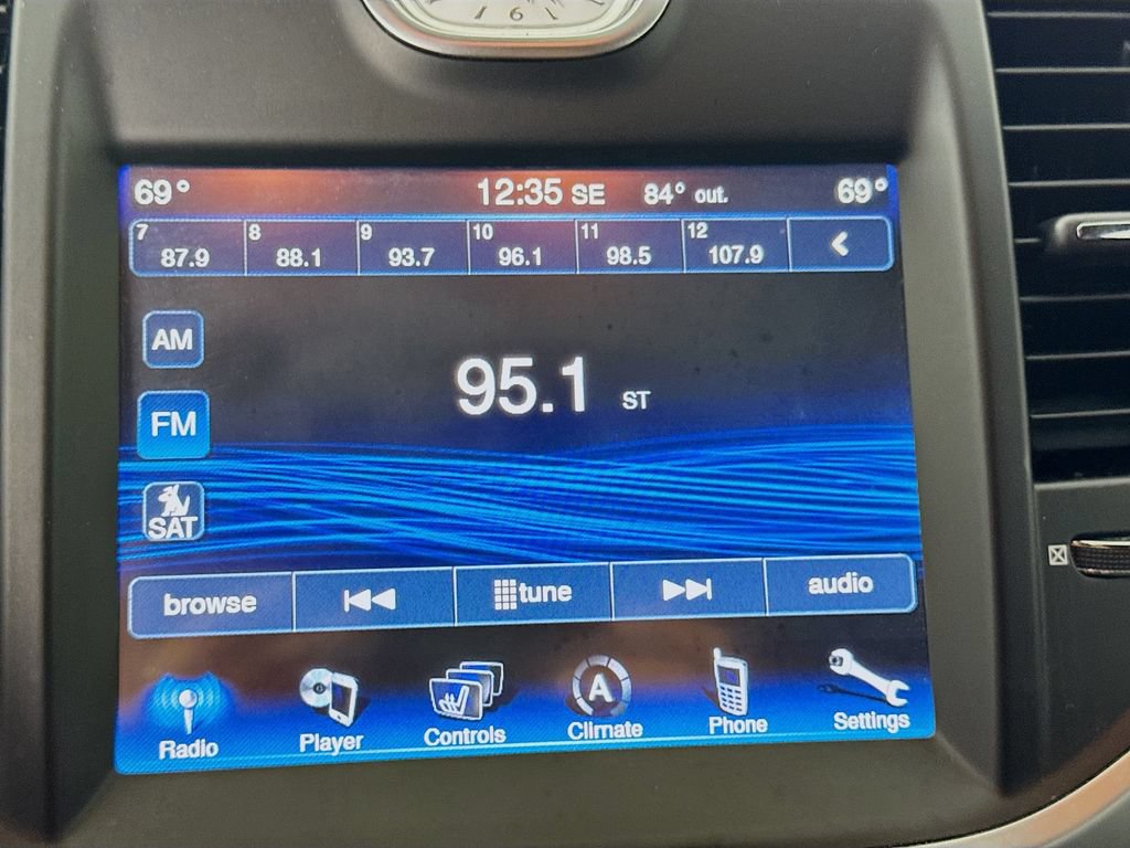 Used 2014 Chrysler 300 RWD image 16