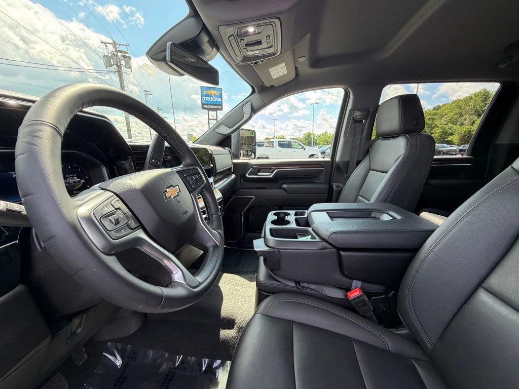 Used 2025 Chevrolet Silverado 2500 LT w/ All Star Edition AWD/4WD image 13