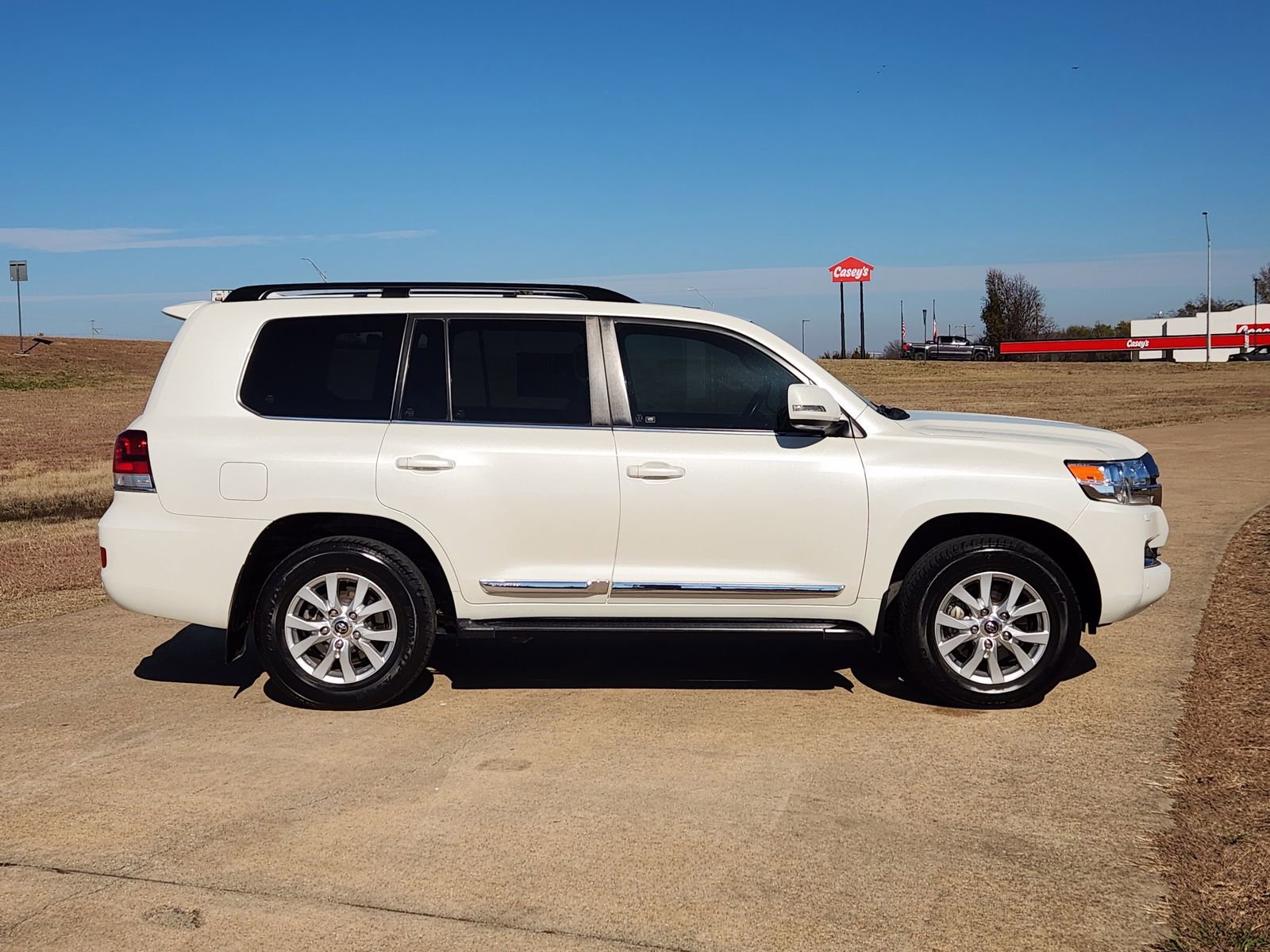 Used 2021 Toyota Land Cruiser image 7