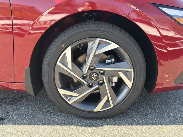 New 2026 Hyundai Elantra Limited image 12