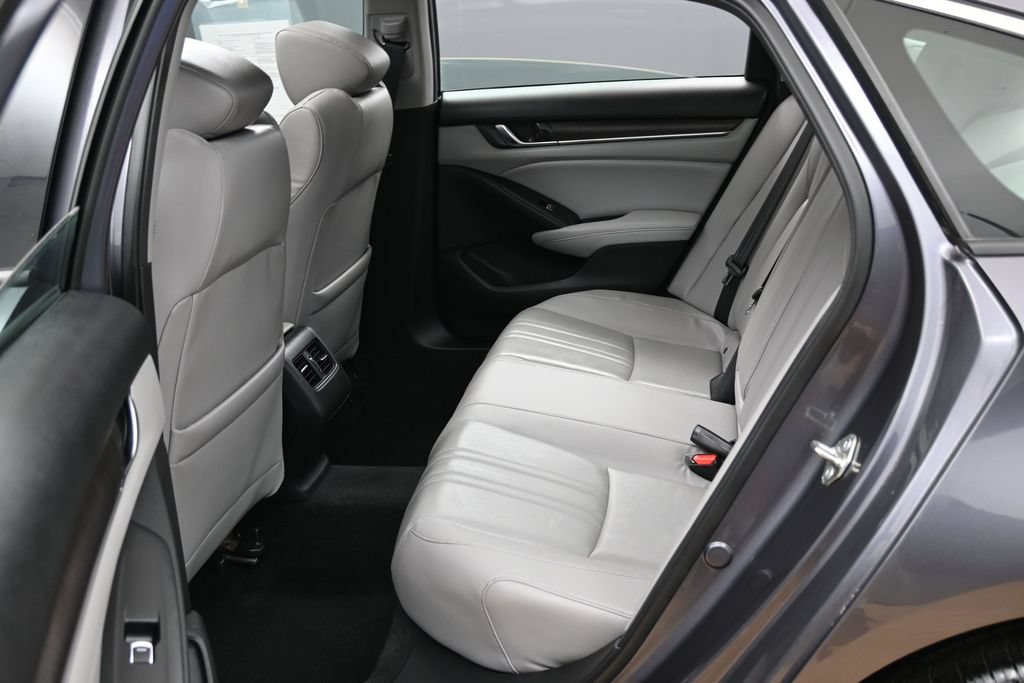 Used 2018 Honda Accord EX-L image 31