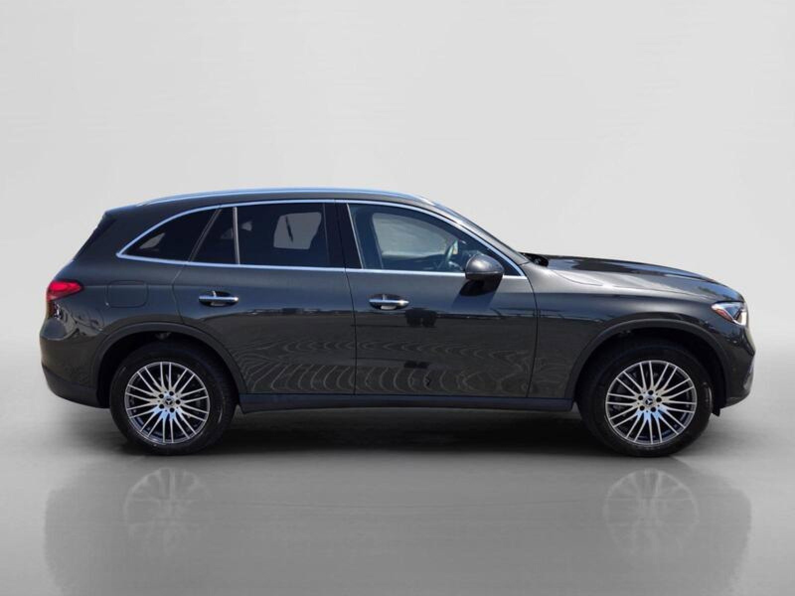 Certified 2023 Mercedes-Benz GLC 300 image 6