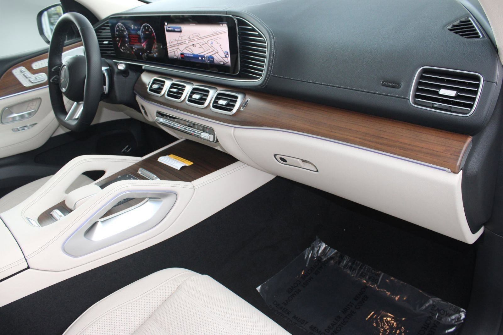 New 2026 Mercedes-Benz GLS 450 4MATIC image 38