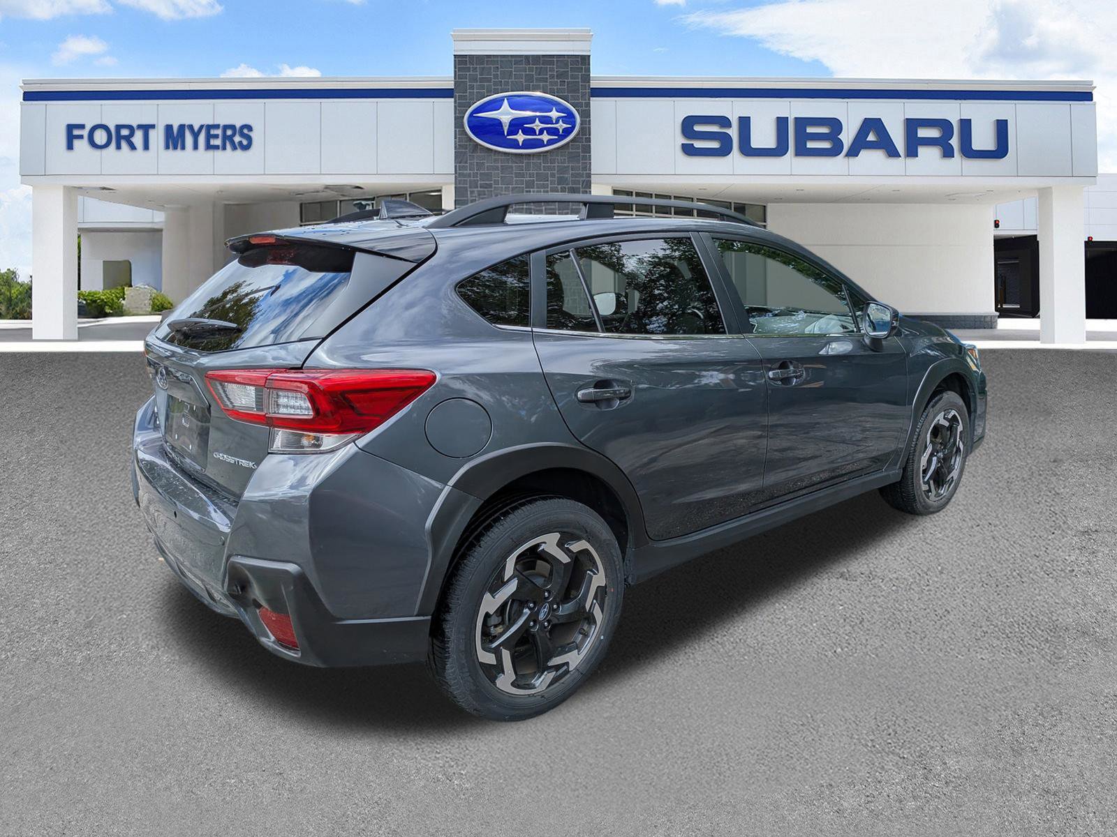 Used 2023 Subaru Crosstrek 2.5i Limited w/ Moonroof Package image 4