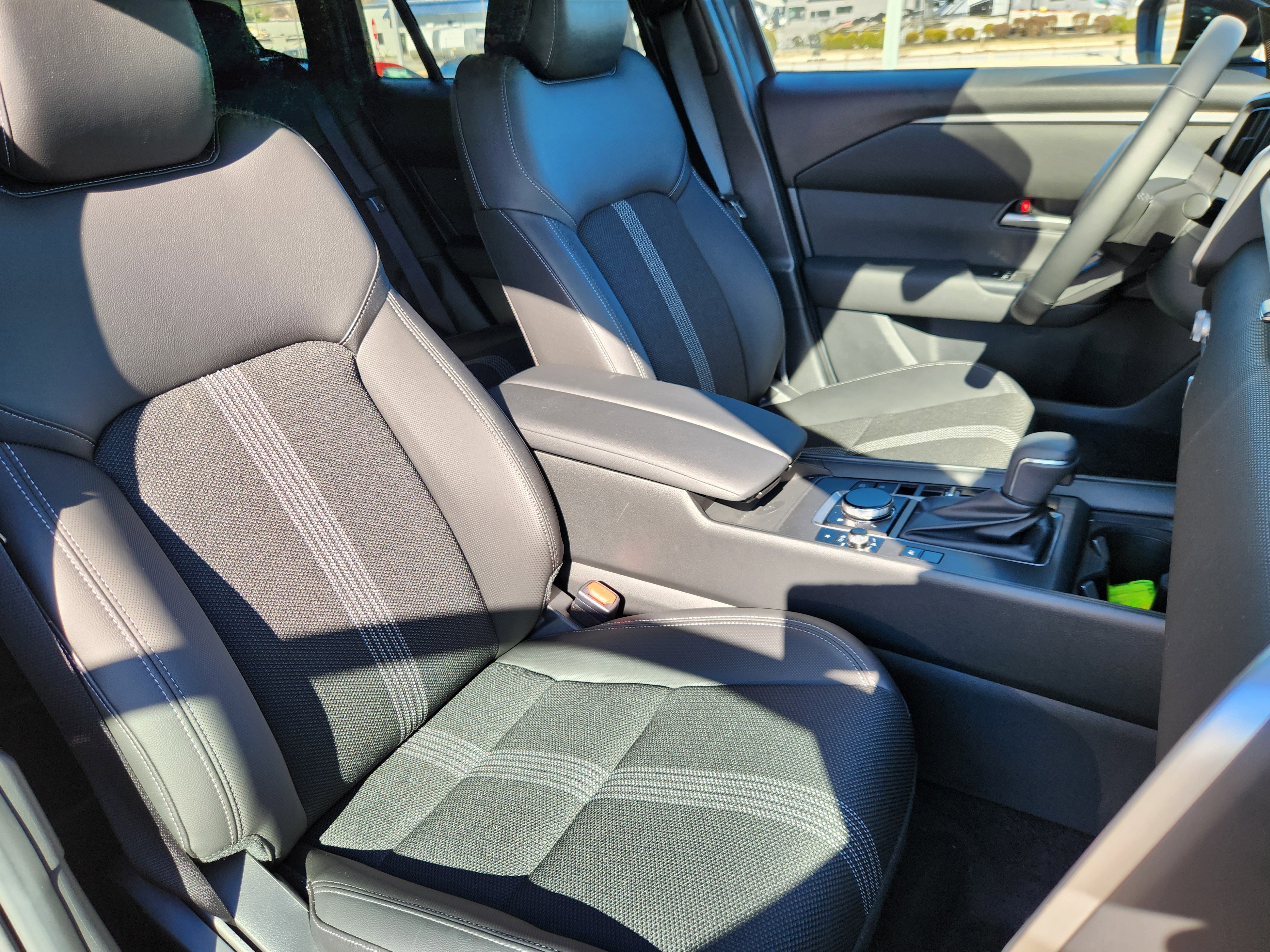 Certified 2025 MAZDA CX-50 2.5 Hybrid w/ Weather Package image 14