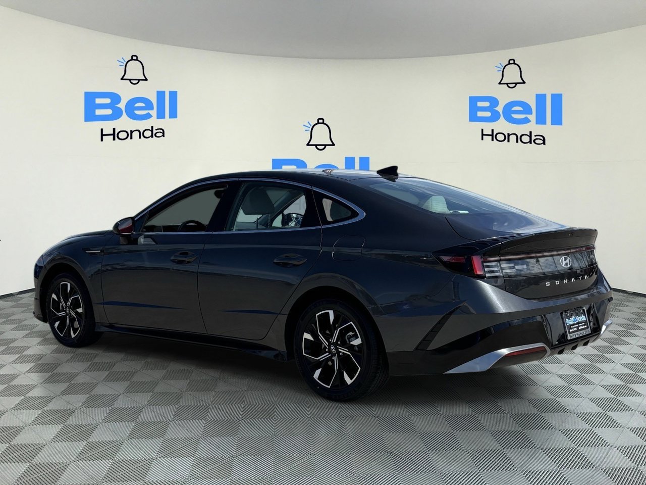 Used 2025 Hyundai Sonata SEL image 3