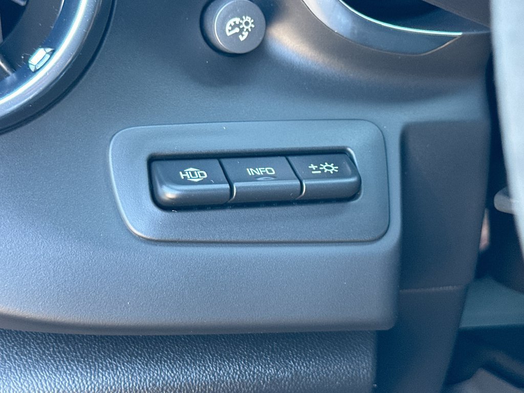 Certified 2022 Chevrolet Camaro SS RWD image 10