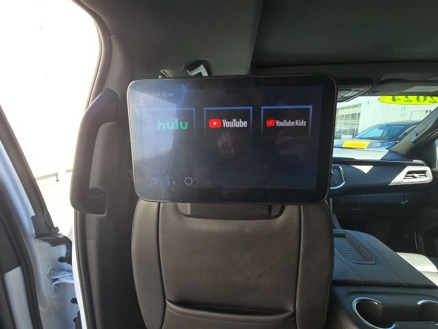 Used 2024 Chevrolet Suburban Z71 w/ Luxury Package image 16