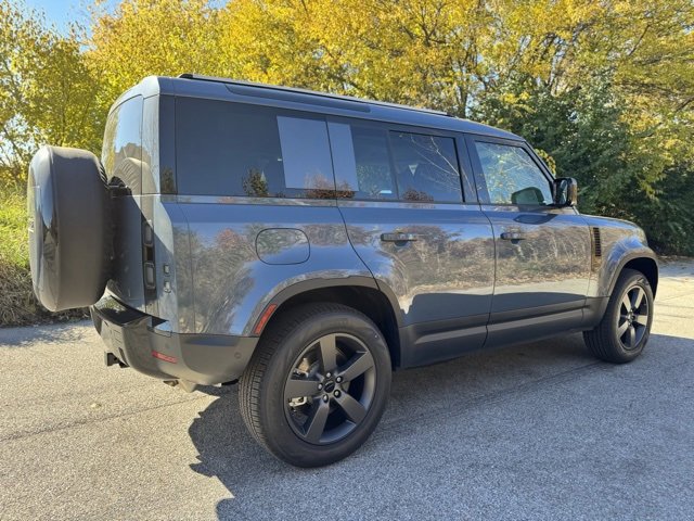 New 2026 Land Rover Defender 110 S image 5