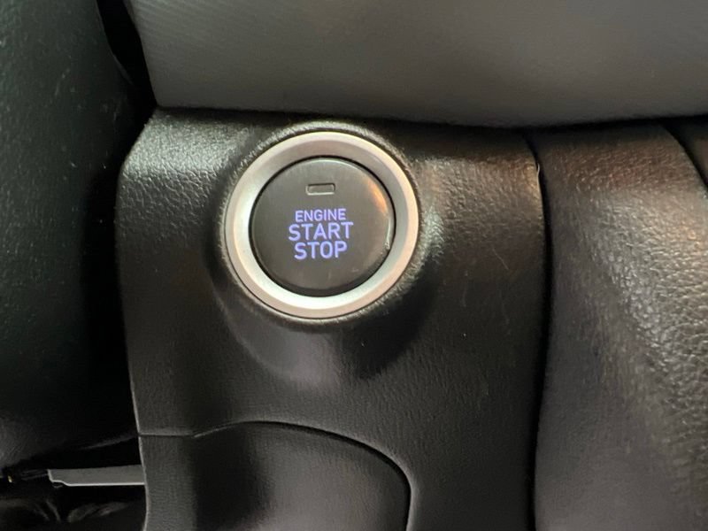 Used 2019 Hyundai Kona Limited FWD image 28