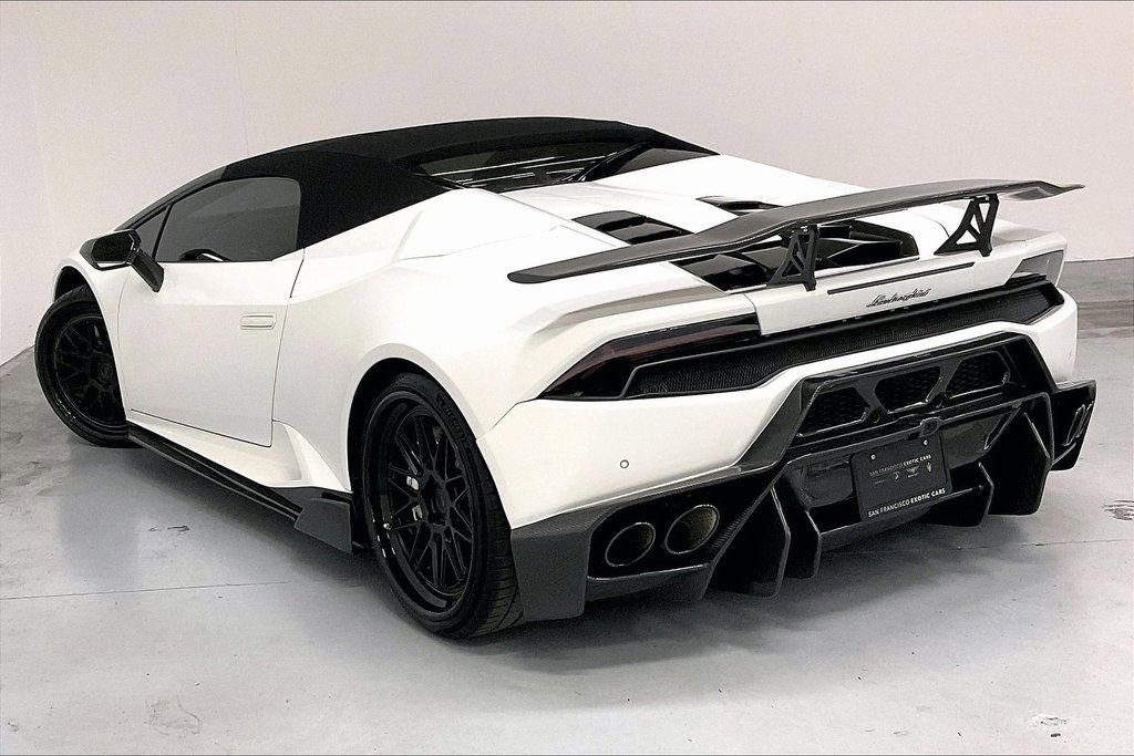 Used 2018 Lamborghini Huracan LP 580-2 image 6