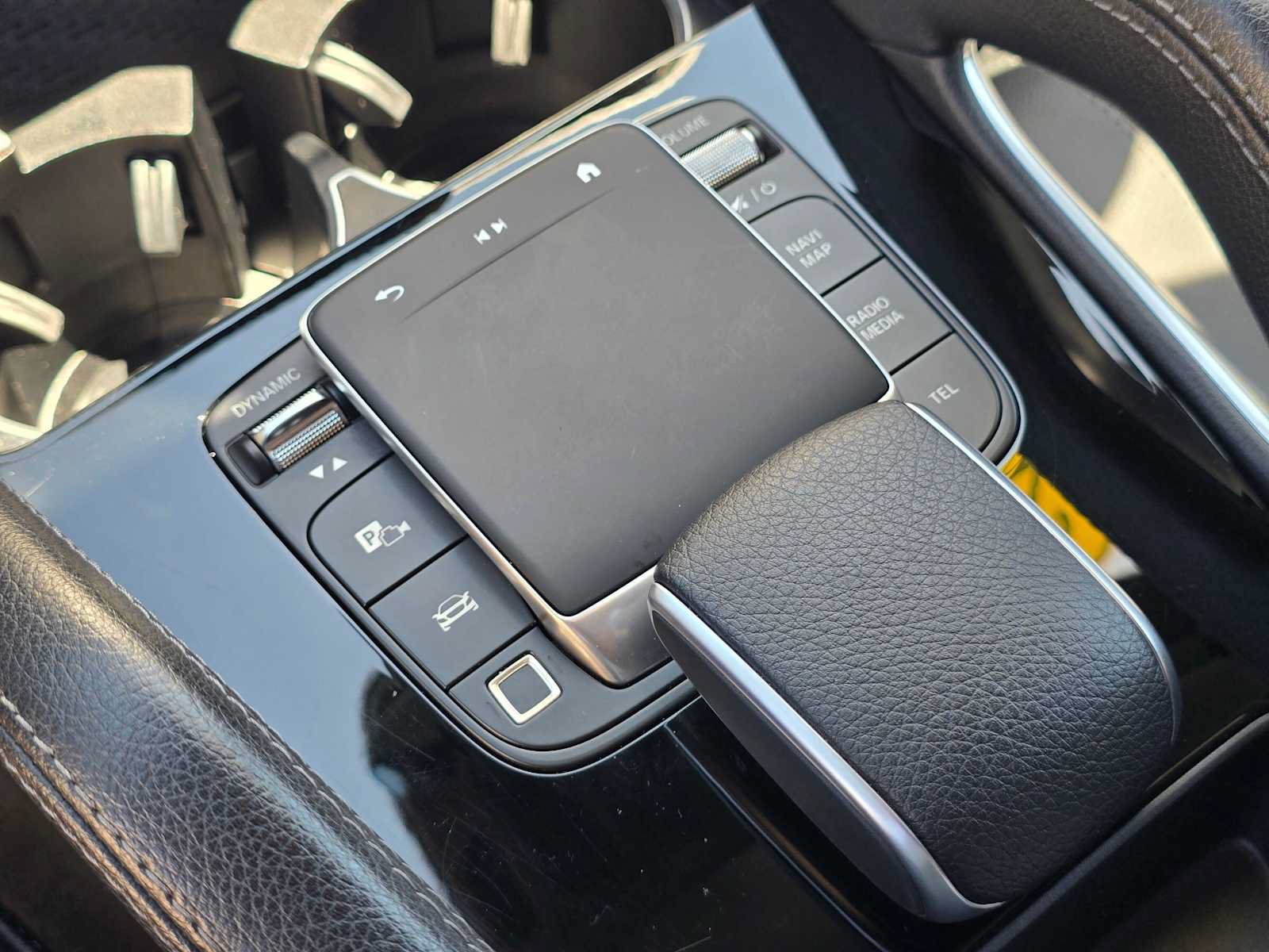 Used 2025 Mercedes-Benz GLE 350 4MATIC image 36