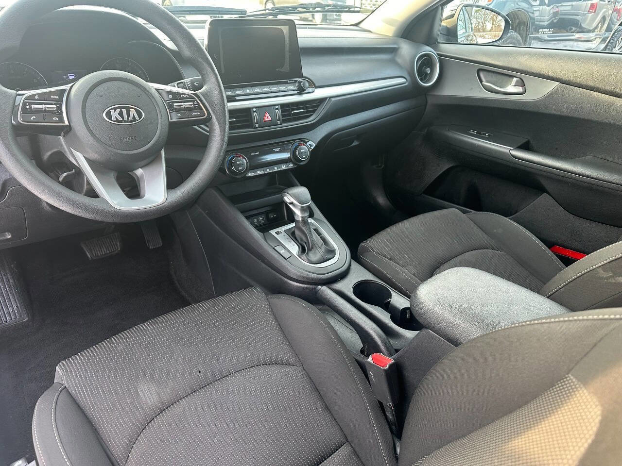 Used 2019 Kia Forte LXS image 13