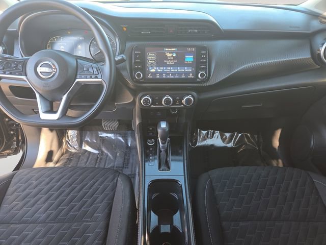 Used 2023 Nissan Kicks SV image 10