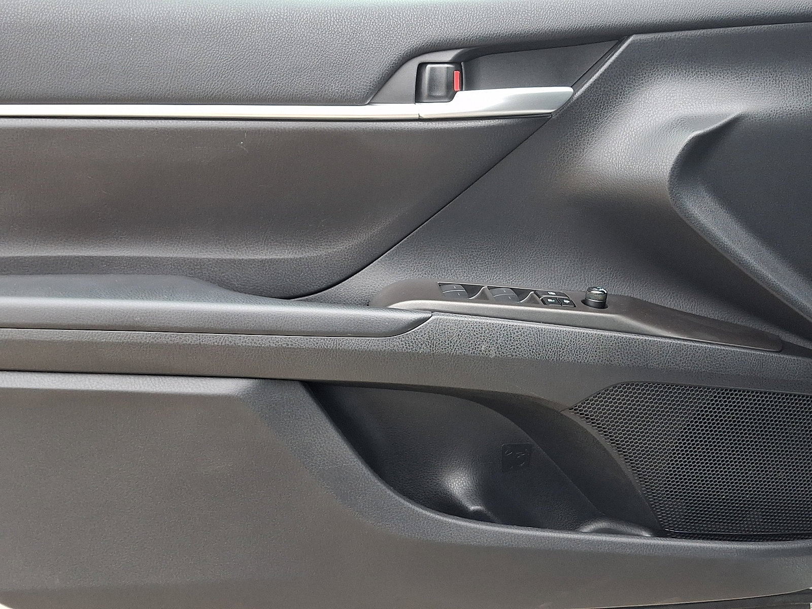 Certified 2024 Toyota Camry SE FWD image 14