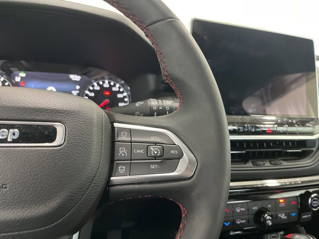 Used 2023 Jeep Compass Trailhawk w/ Trailhawk Convenience Group image 7