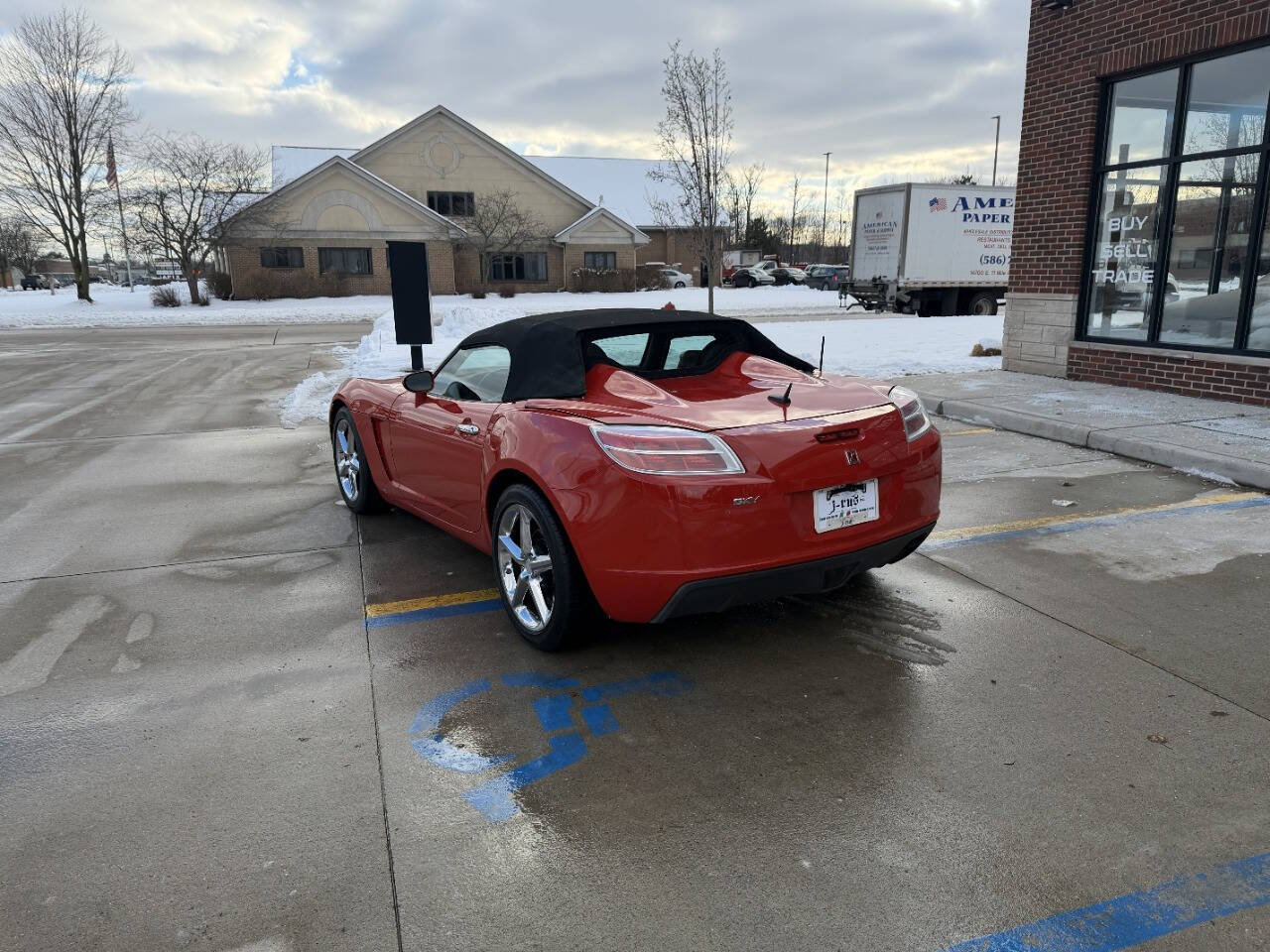 Used 2009 Saturn Sky w/ Premium Trim Package image 18