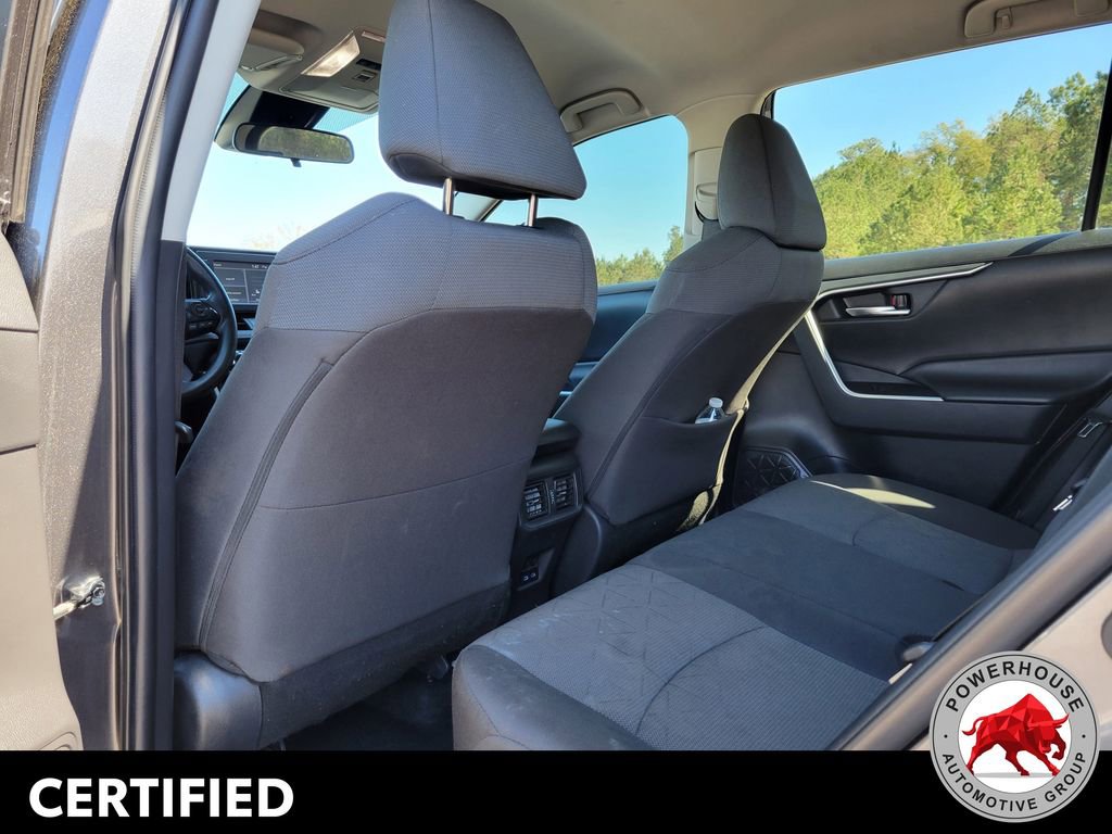 Used 2022 Toyota RAV4 XLE FWD image 15