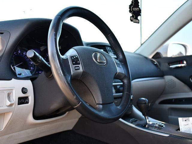 Used 2011 Lexus IS 250 w/ Premium Pkg Value Edition image 10