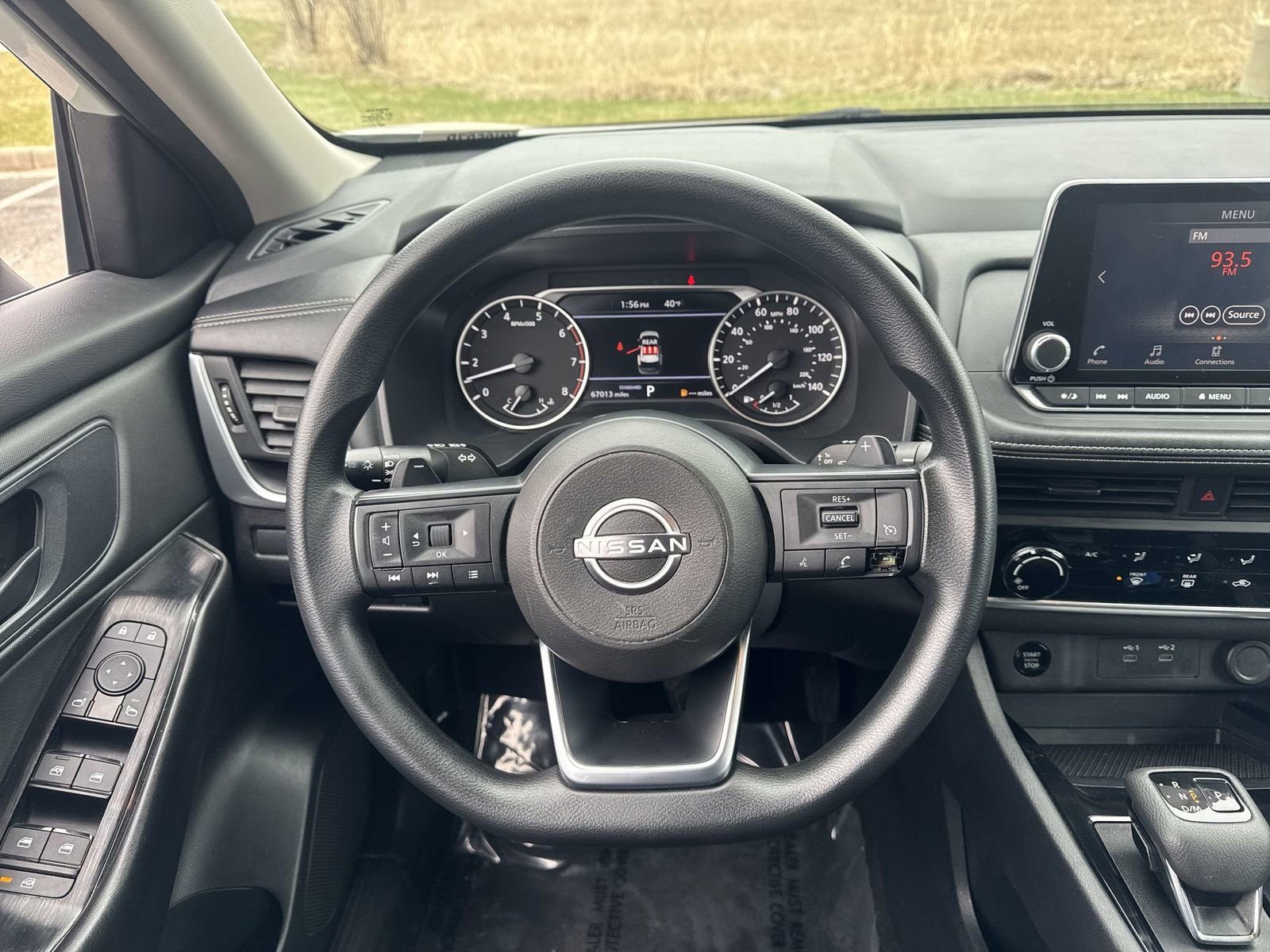 Used 2024 Nissan Rogue S image 19