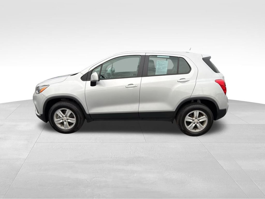 Used 2021 Chevrolet Trax LS image 15