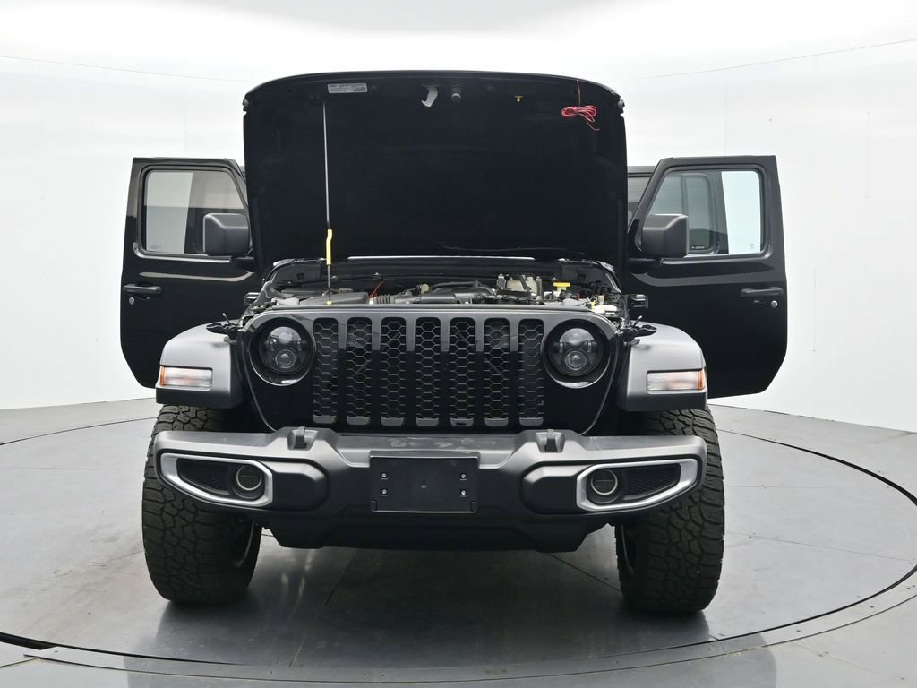 Used 2023 Jeep Gladiator Sport image 39